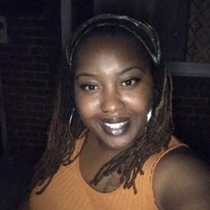 Meet your Posher, Kendra